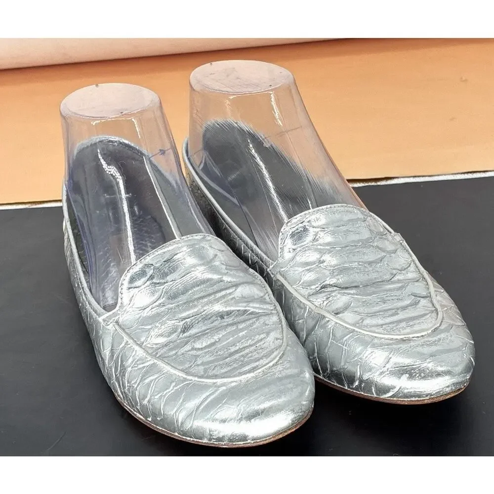 Michael Kors Silver Embossed Stacked Heel Italian sole Minimalist Flat 37 Us 7
